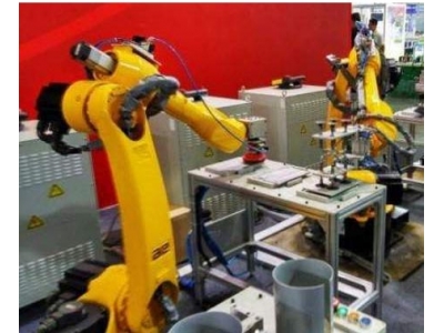 工業機器人拋光打磨工作站